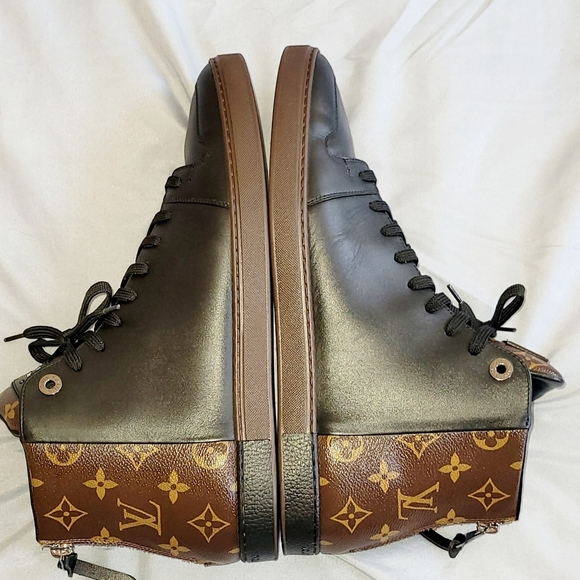 Loius Vuttion Sneakers - Picture 1 of 11